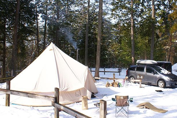 雪中キャンプの様子。冬のキャンプを楽しむユーザーは年々増えているそう