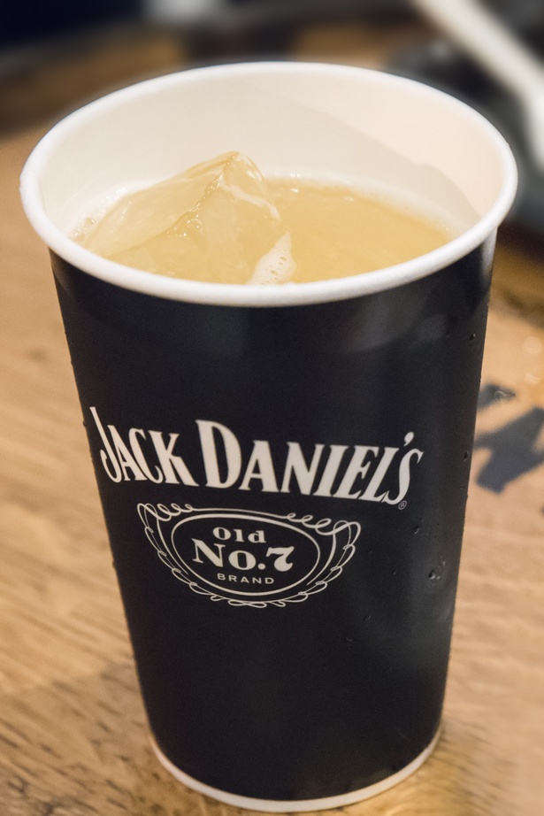 「ジャック ダニエル」を使用したドリンクが1杯500円(税抜)で味わえる