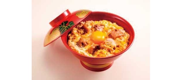 ｢究極の名古屋コーチン親子丼」(1800円/鳥開 総本家)