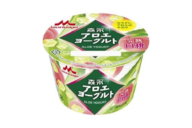 【写真を見る】5月23日(火)に発売された「森永アロエヨーグルト 完熟白桃」(税別125円)