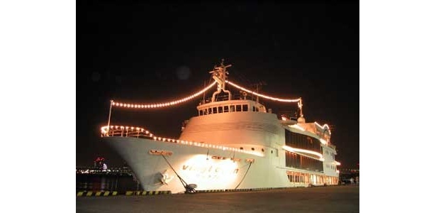 写真で見る超豪華デートコース！　まずはクルージングから