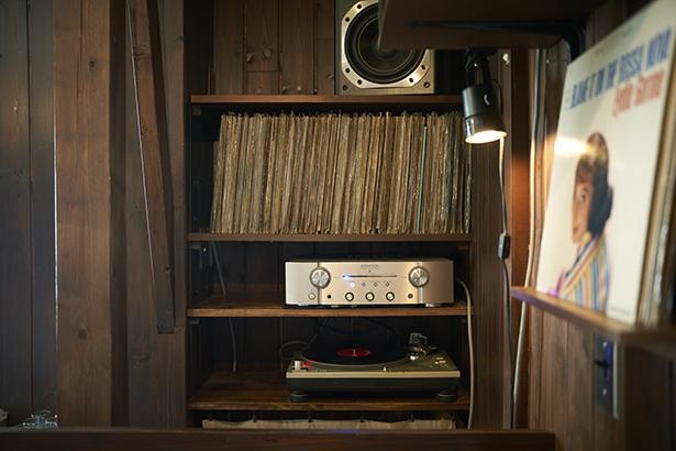 店に並ぶレコードは北野さんの所有する中のほんの一部