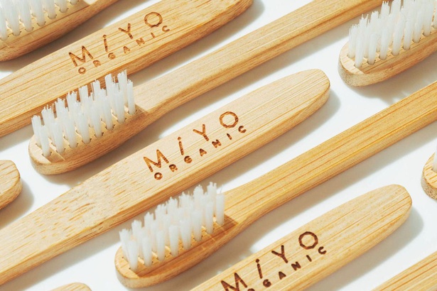 素材だけではなく、磨きやすさも追求した竹歯ブラシ