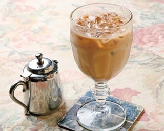 ミルクのコクが際立つ紅茶の王様！ロイヤルミルクティーがおいしい関西の名店3選