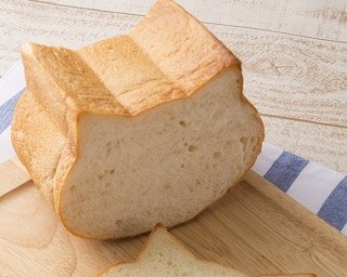 とびきりかわいい“ねこ型食パン”大阪ホテルベーカリーに登場