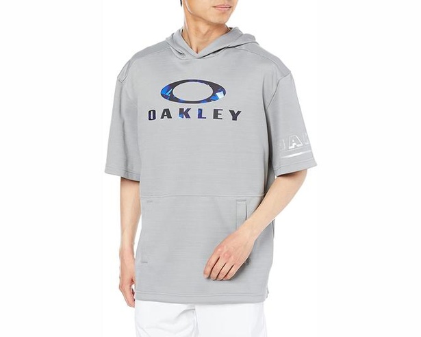 お得にオシャレを楽しもう！【OAKLEY(オークリー)】の半袖パーカー