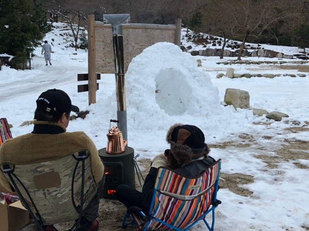 冬は積雪する日が多い。通年営業のため、雪中キャンプが可能に！