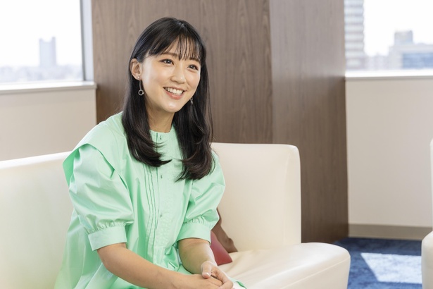 テレビ朝日のアナウンサーとして看板番組を担当していた竹内由恵は、結婚後、退職し静岡へ