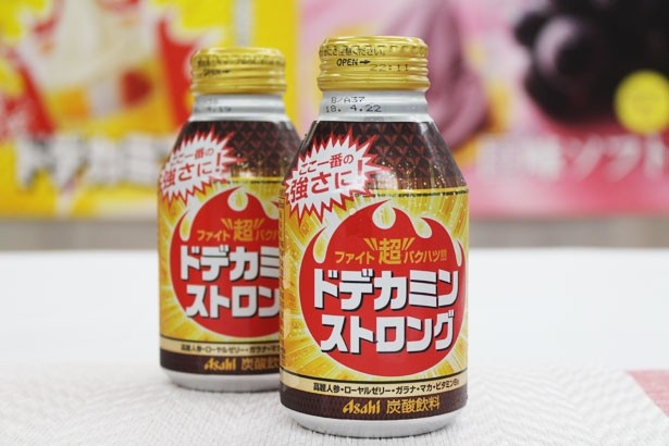 【写真を見る】アサヒ飲料のエナジー炭酸飲料「ドデカミン」。5年連続で出荷数量を伸ばしている