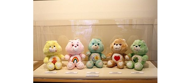 初代のケアベアなど貴重な資料を展示