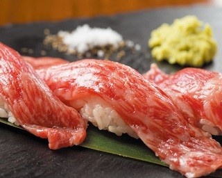 肉好き必訪！A5ランク黒毛和牛や肉寿司を堪能できる肉バル！