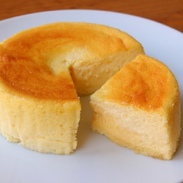 【写真を見る】「とろ～っとチーズケーキ　美酪」
