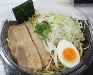 ミニストップに「つけめん玉」監修の夏向けグルメが続々！