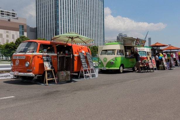 ケータリングサービスの車も、すべてフォルクスワーゲン