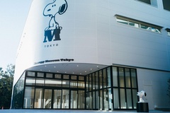 「スヌーピーミュージアム」では、2023年1月9日(月)まで企画展「ちいさなベストフレンド ウッドストック」を開催中