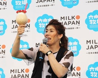 6月1日は牛乳の日！吉田沙保里、“最強カワイイミルク”を「あ～ん」
