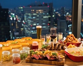 夜景を楽しめる！ヒルトン大阪のアメリカン・スカイビアホール