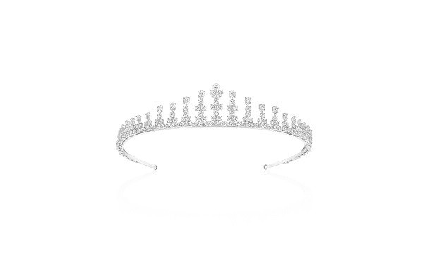 【写真を見る】「プリンセス・ティアラ(プラチナ×ダイヤモンド)」(4222万8000円)
