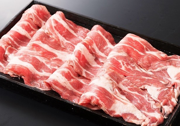 【写真を見る】希少価値が高くおいしい「特上の肩ロース」を使用