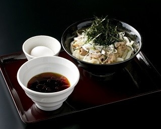 つけ麺スタイルの肉うどん専門店「うつけ」が霞ヶ関にオープン！