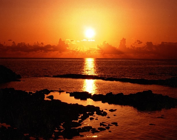 夕日の名所・黄金岬。感動の絶景です