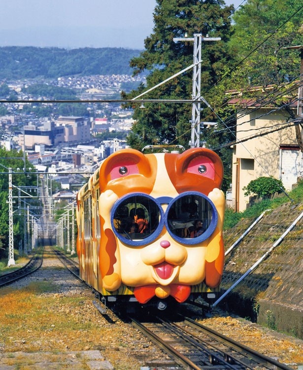 関西列車旅 森カフェに遊園地も 生駒ケーブルカーで巡るレトロ散策プラン ウォーカープラス
