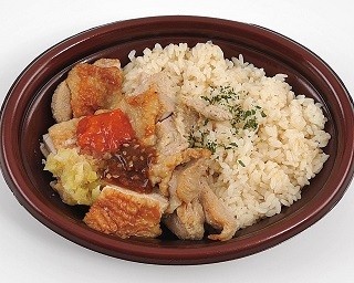 暑い季節に食べたい！ミニストップのピリッと辛い“エスニック”料理！