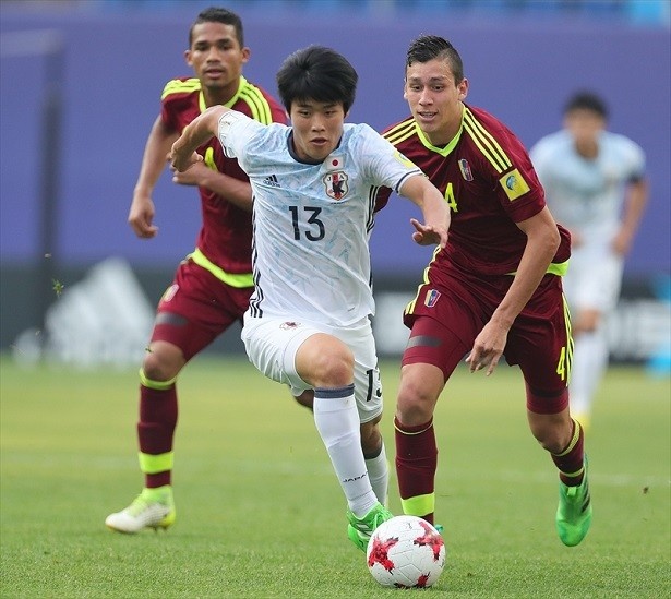 【写真を見る】全4試合で先発出場した岩崎悠人
