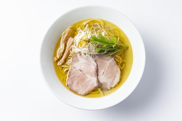 地鶏と瀬戸内いりこの芳醇鶏塩ラーメン(麺処 ぐり虎)