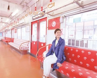 和歌山で絶景温泉と鯛料理尽くし！めでたいでんしゃで行く加太ローカル列車の旅