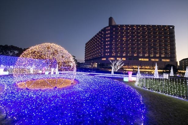 和歌山県「南紀白浜温泉 白浜古賀の井リゾート＆スパ」夜の外観