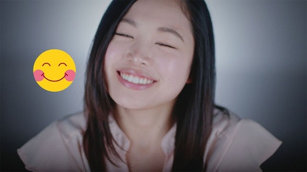 Web動画「EMOJI-GAO CHALLENGE」のカット(その2)
