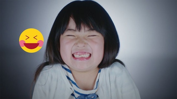 Web動画「EMOJI-GAO CHALLENGE」のカット(その3)