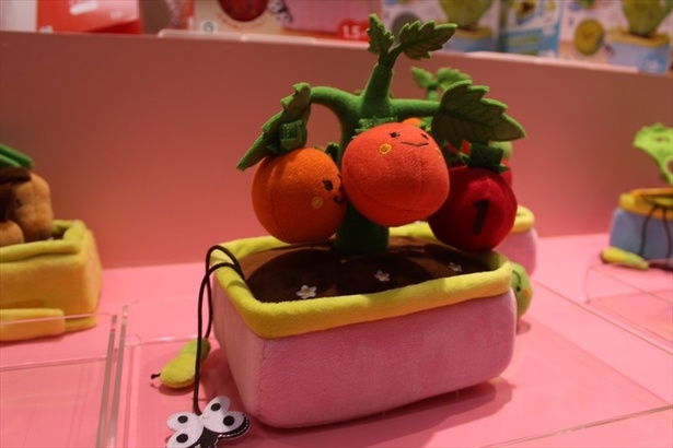 作物を収穫すると本物そっくりの音が鳴る知育玩具