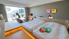 「熱海シーサイドスパ＆リゾート」コラボルームは2室。室内のイラストが異なる(イメージ)