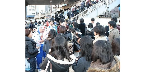 浜口さんの周囲には受験生が大集合
