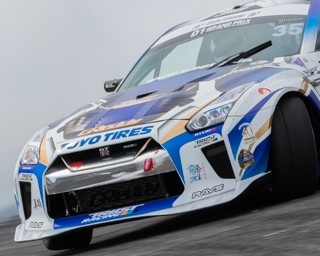 夏休み最初の土日は大阪・舞洲でガチンコドリフトバトルを堪能！　D1グランプリ第4戦開催