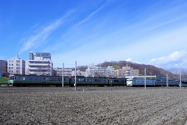 北海道ゆるっと鉄道旅～札沼線1】始発は都市近郊の路線、終着はローカル線、2つの顔を持つ路線｜ウォーカープラス