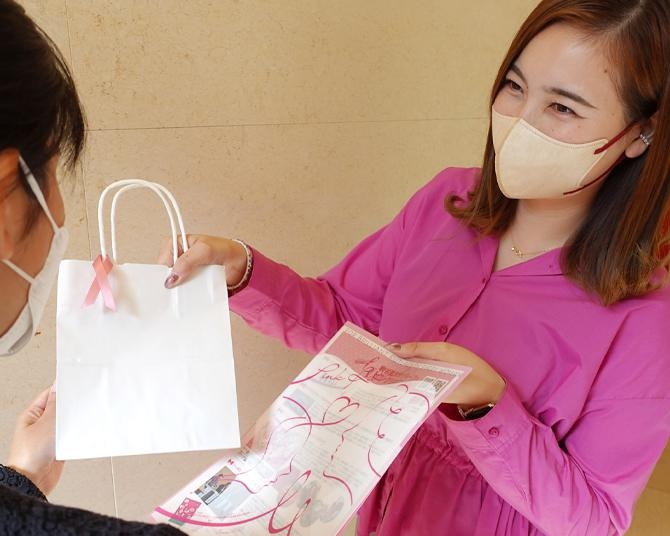 社員の意識を高め、自ら啓発する仕掛けを導入！“乳がん検診の重要性”を伝える、17年目のピンクリボン活動