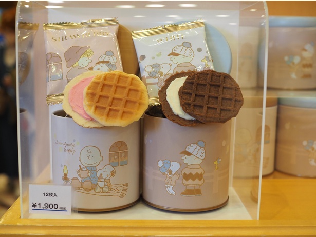 缶もかわいいクリーム入りのワッフル(1900円)