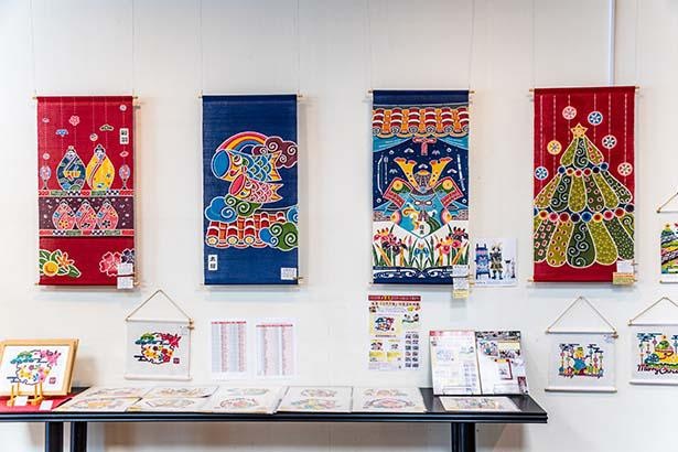 沖縄伝統工芸「紅型」の染色を体験！500年の歴史を誇る染め物で琉球