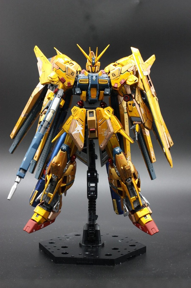 Hi-Hundred-ν Gundam