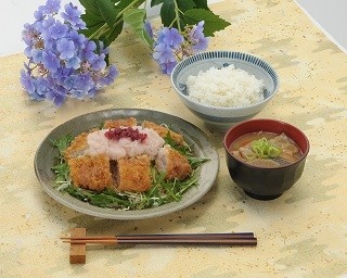 とんかつ専門店で夏に食べたい「梅おろしとんかつ」