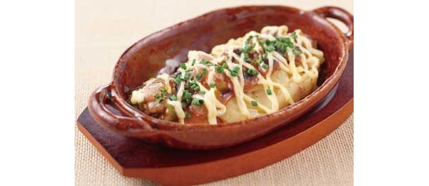 「ヱビスビール」にぴったりな「ポテトとたこのオーブン焼き」(680円)
