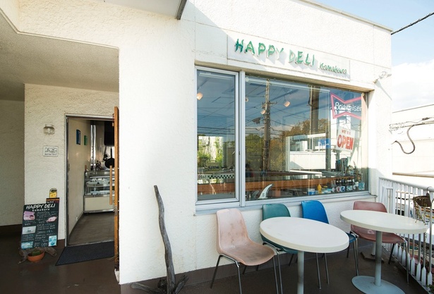 店主が海外で学んだアメリカンスタイルのデリが味わえる「HAPPY DELI Kamakura」