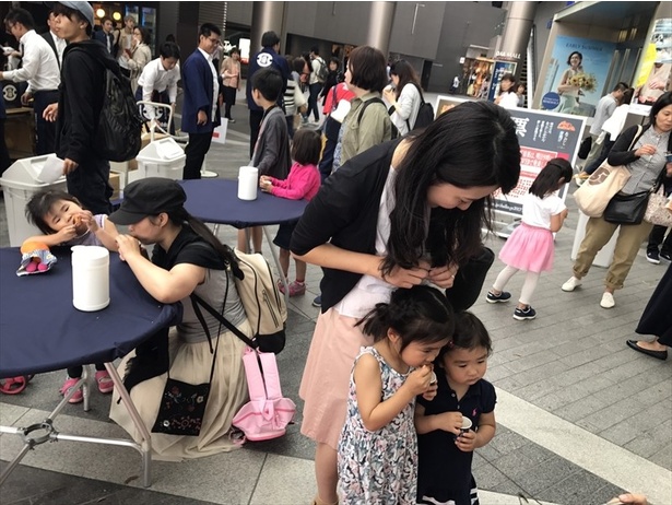 会場には多くの来場者が立ち寄った