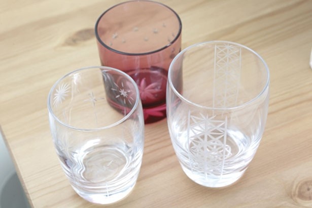透明グラスや色被せグラスまで風情ある江戸切子を作れる