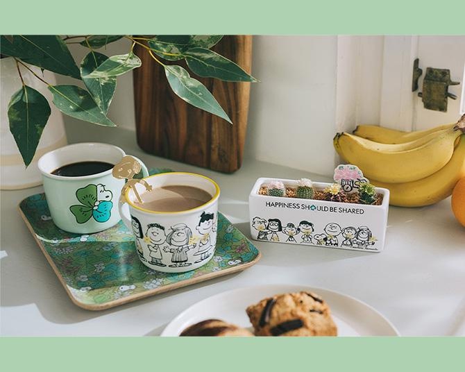 スヌーピー×Afternoon Tea LIVINGコラボに春の新作！幸せを呼ぶ“四つ葉のクローバー”デザイン