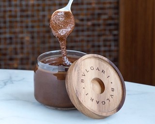 「ブルガリ イル・チョコラート」初となるリッチなヘーゼルナッツクリーム発売