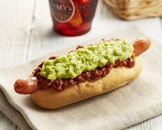 タリーズに夏らしい「ボールパークドッグ」と「クラシックパンケーキ」が登場！